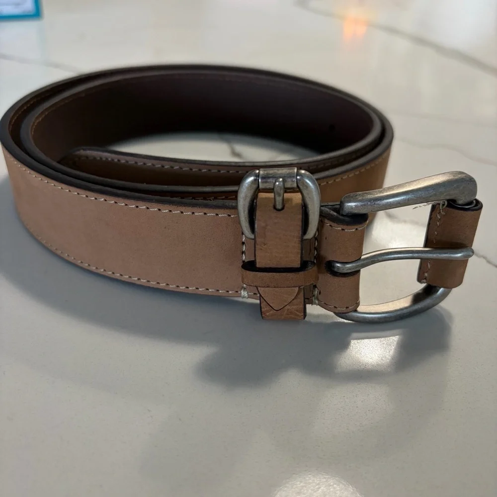 Carhartt Light Brown Genuine Leather Silver Tone Buckle Belt Men’s Size Large